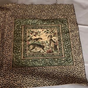 Beautiful jaguar pillow fabric.
